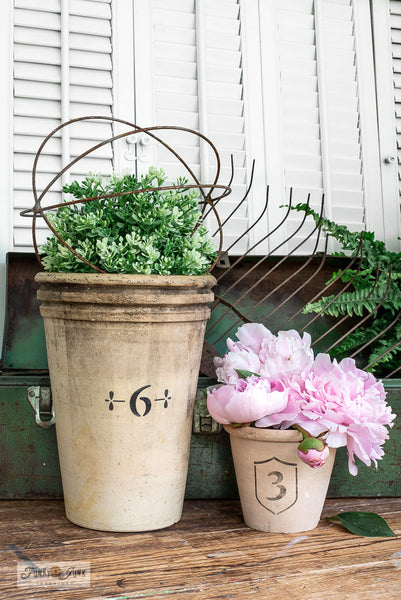 If you too adore the look and esthetic of antique crocks, the Vintage Crock Numbers stencil will be used often!  This stencil design hosts numbers from 0-9, with decorative borders mimicking authentic vintage crock numbers.  Simply position the numbers on any plant pot or DIY project to get this vintage look!