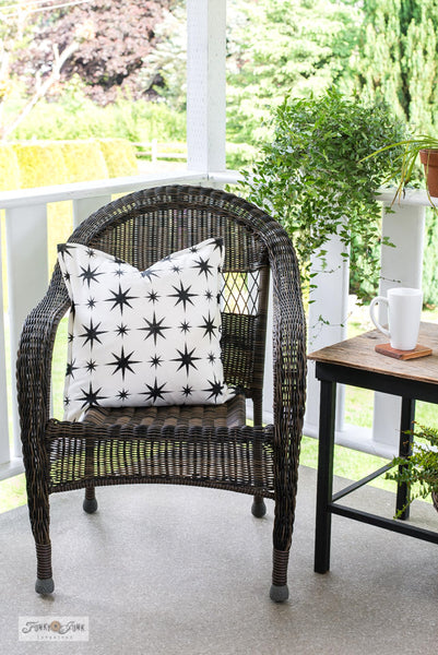 How to stencil a Retro Star pillow with Funky Junk's Old Sign Stencils.